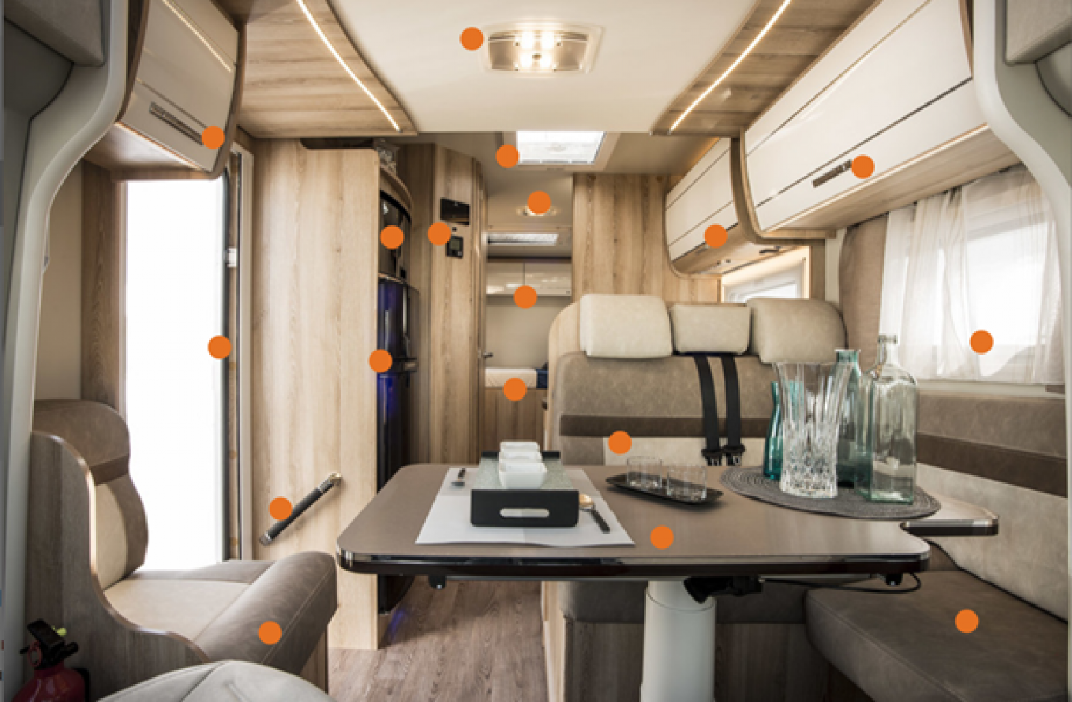 Parts of the living area that need special attention in cleaning are marked with orange spots.